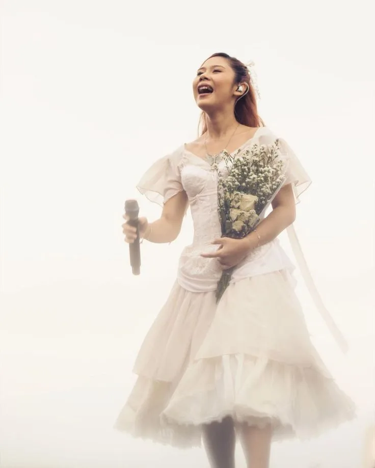 Exploring the Poetic World of Nadin Amizah’s Lyrics
